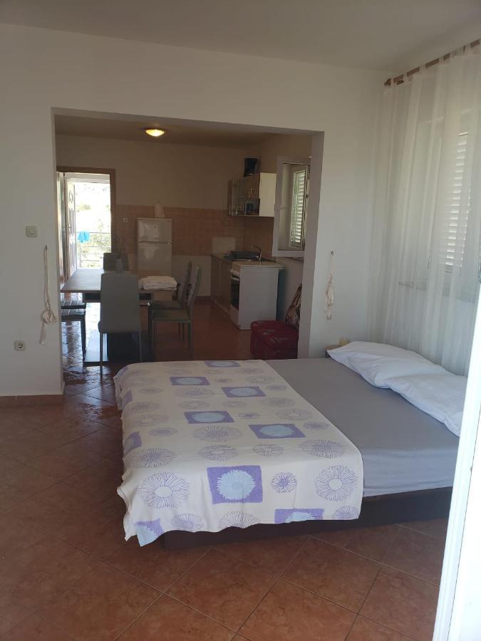 Apartmani Ciklic Dobropoljana Екстер'єр фото